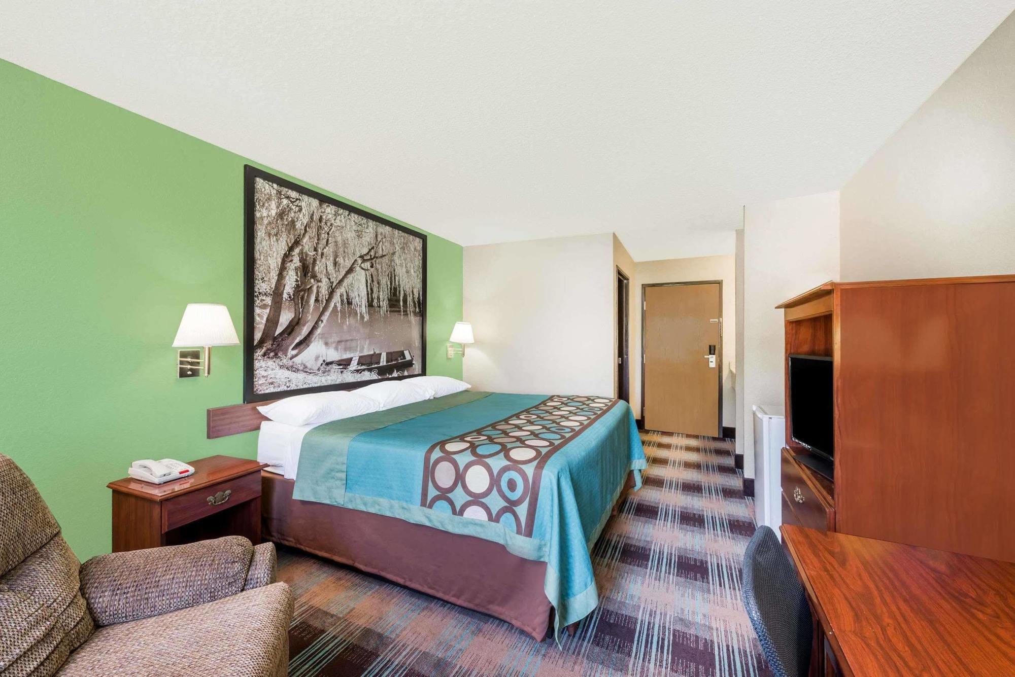 Super 8 By Wyndham Parsons Motel ภายนอก รูปภาพ